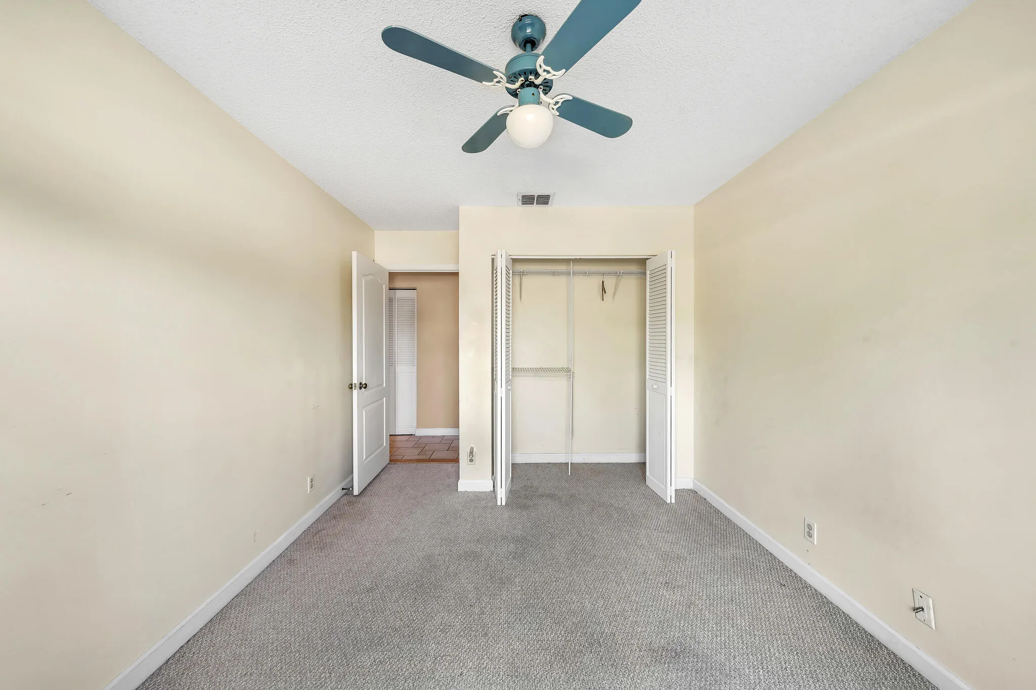 14 Guest Bedroom B (2)
