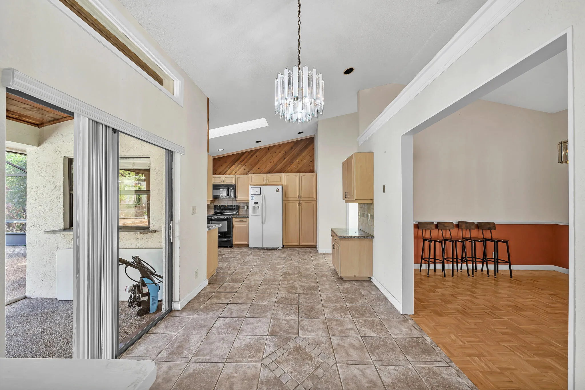5 Kitchen (1)