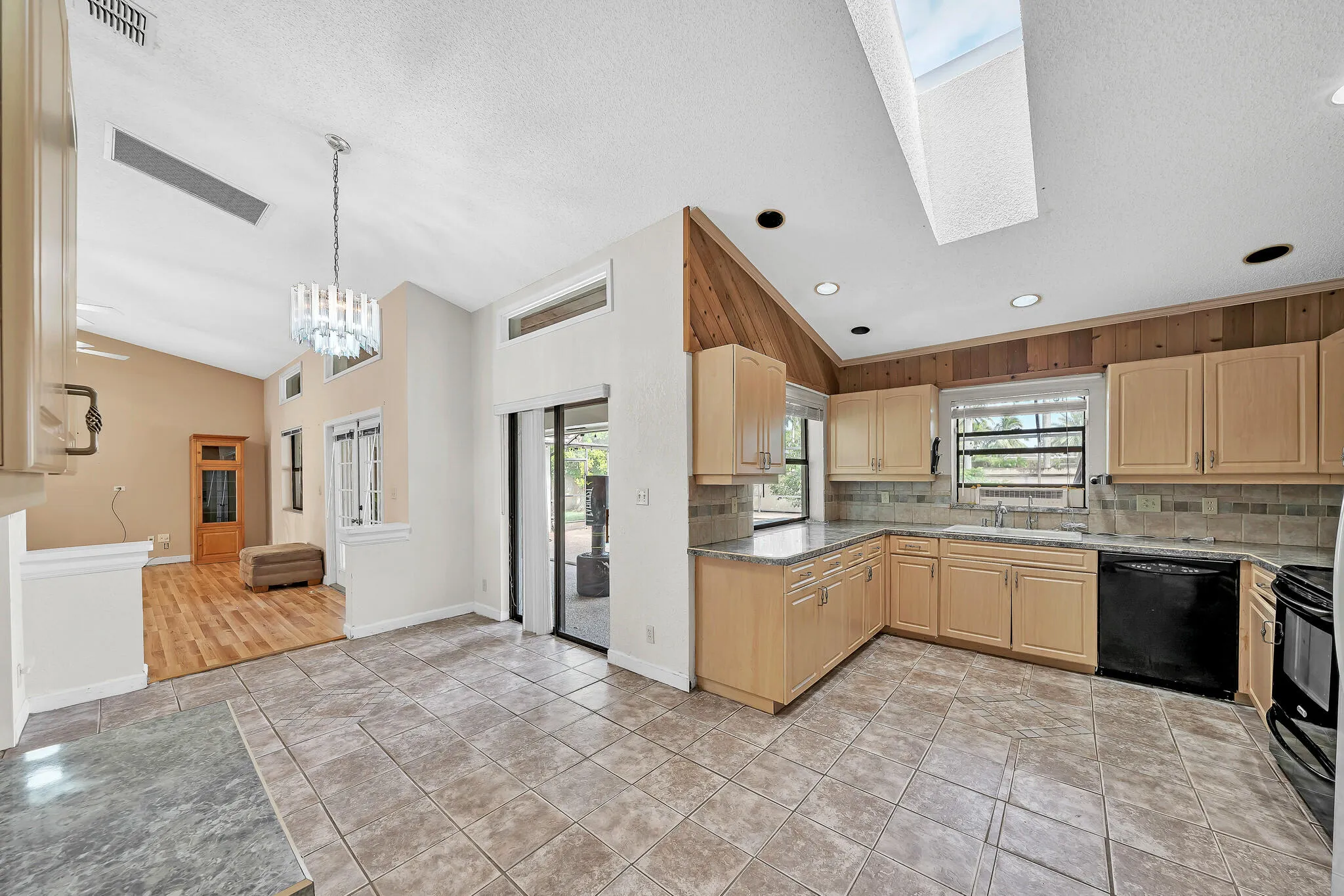 7 Kitchen