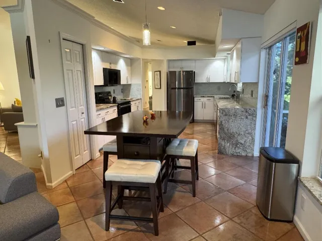 Dinning/Kitchen