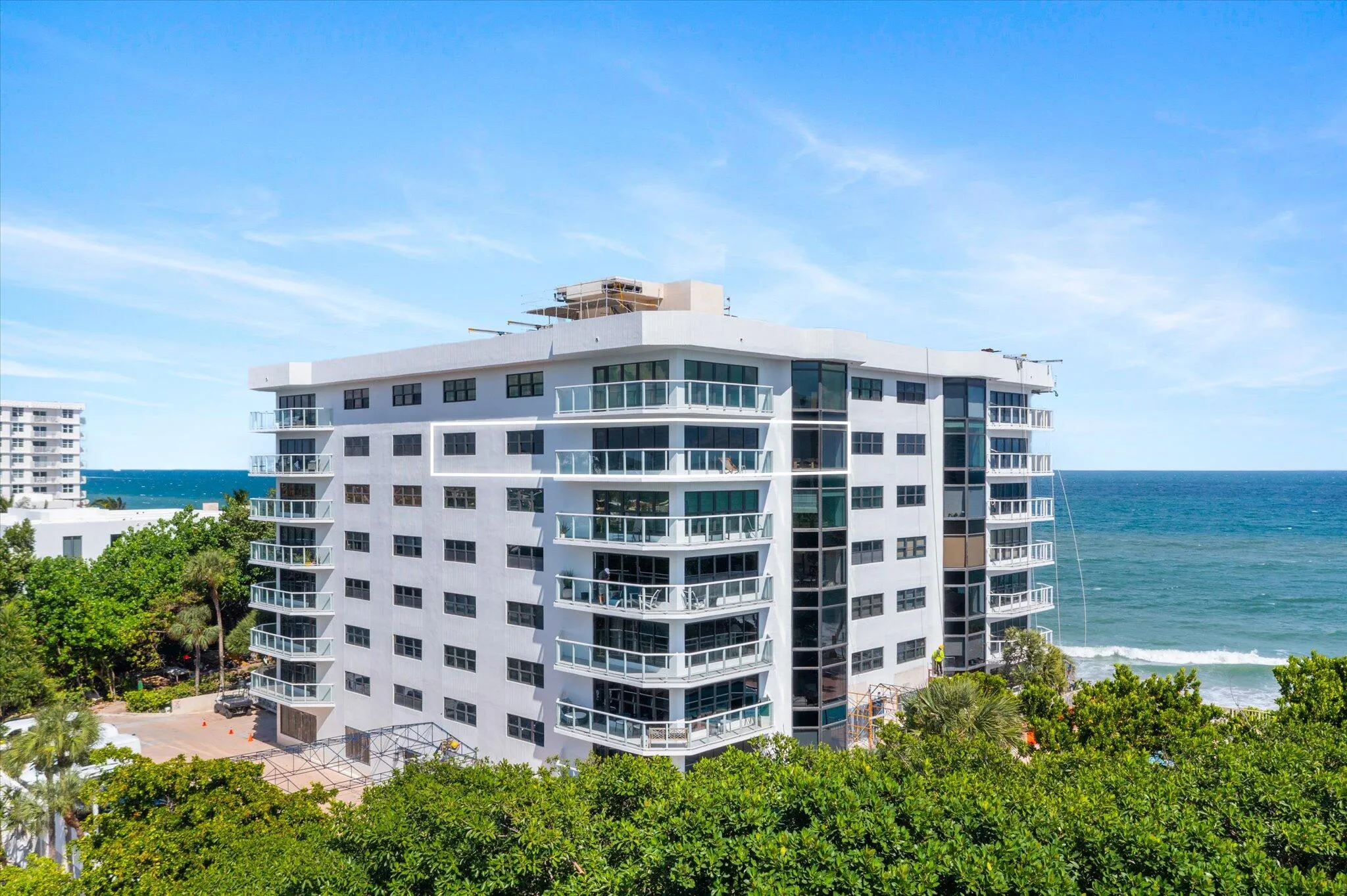 Parker Highland Condo offers an intimate
coastal experience that feels both secure and serene.