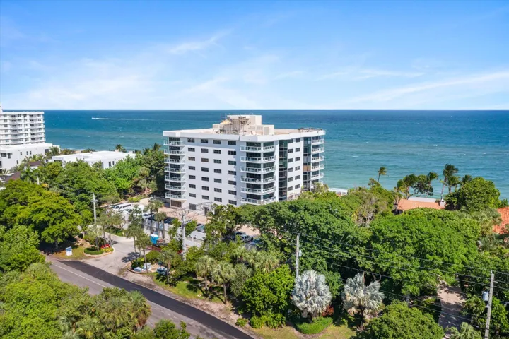 Set directly on 400 feet of pristine, deeded beachfront, Parker Highland is a boutique 26 unitoceanfront building.