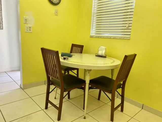 Breakfast Nook