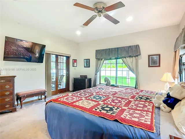 Photo 34