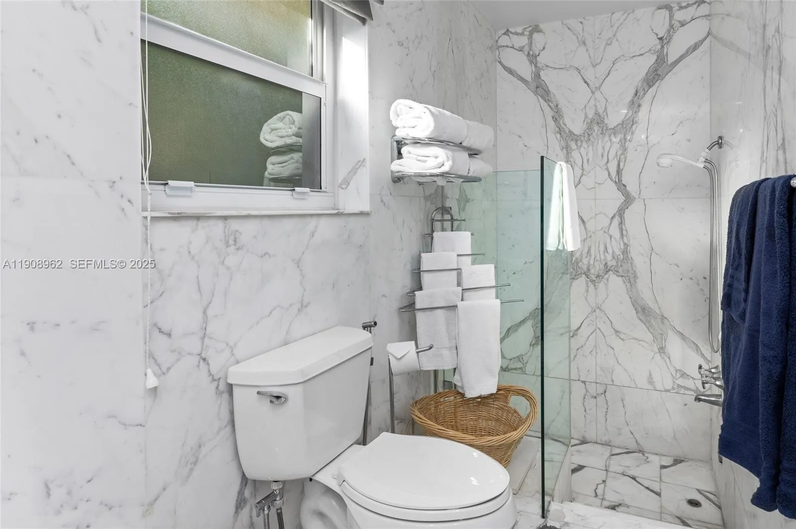Guest Bathroom 2