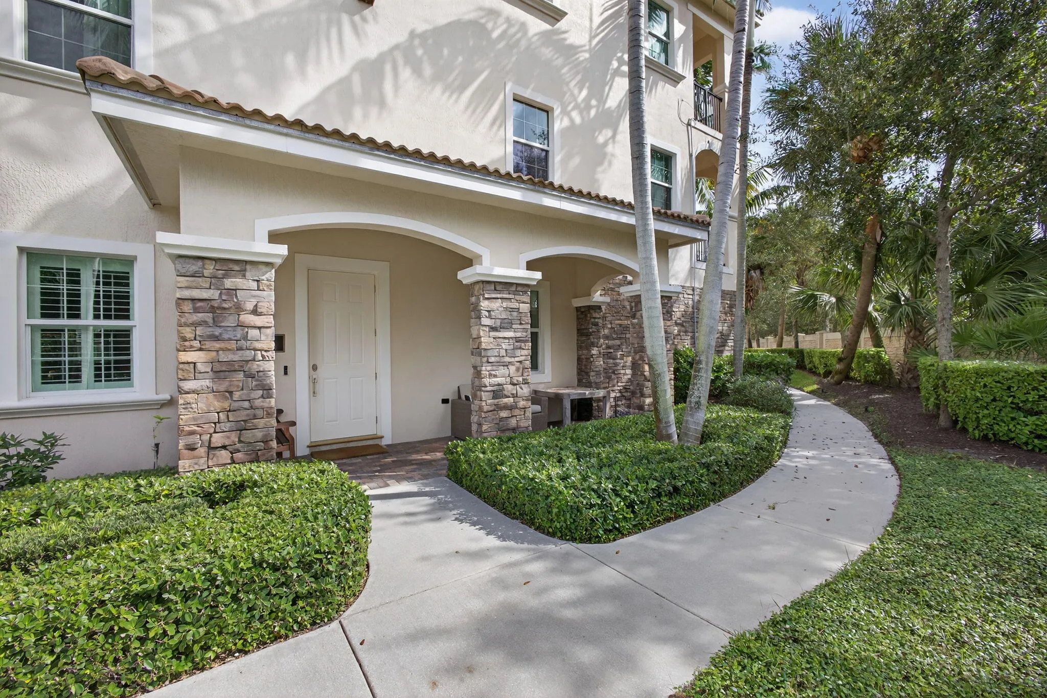 13435 Treasure Cove