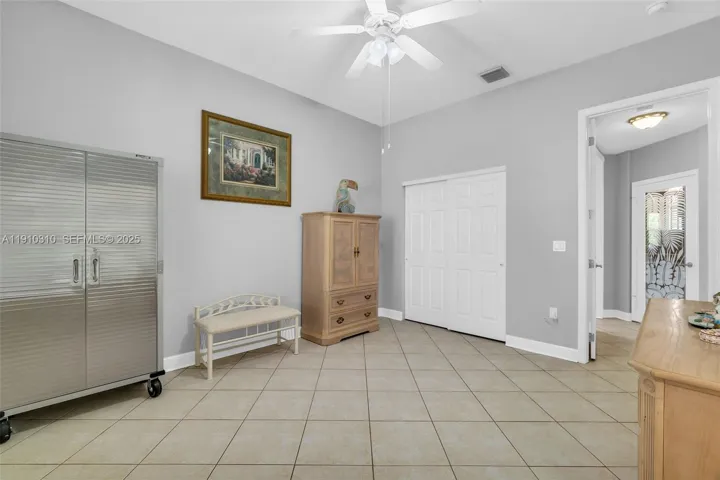5th Bedroom - Suite