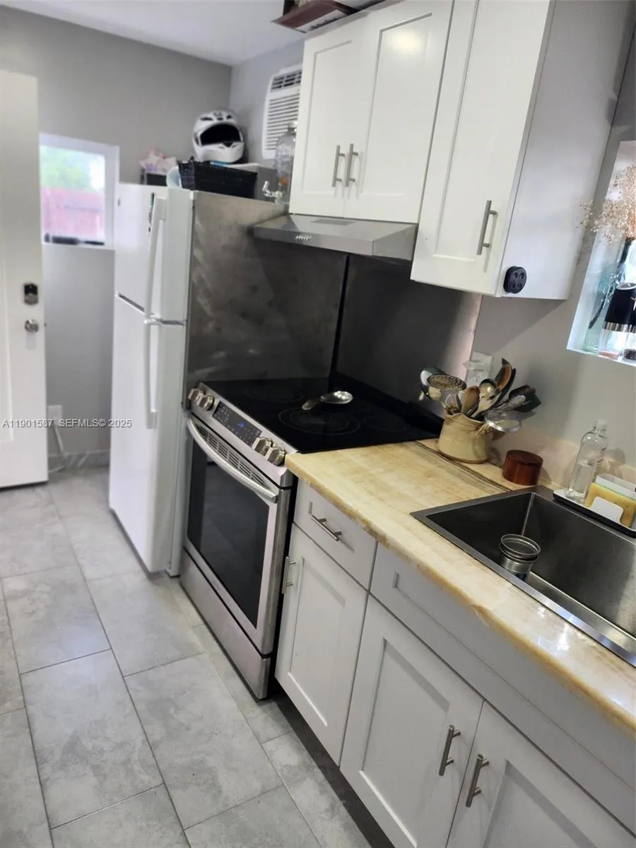 outside kitchen
