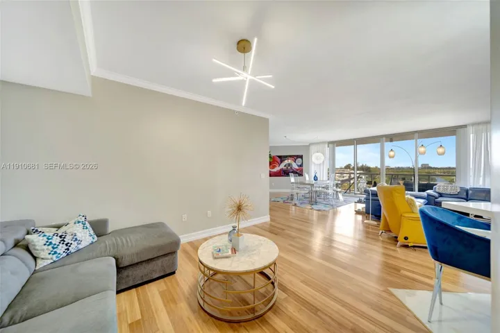 Den can be closed off for 3rd bedroom