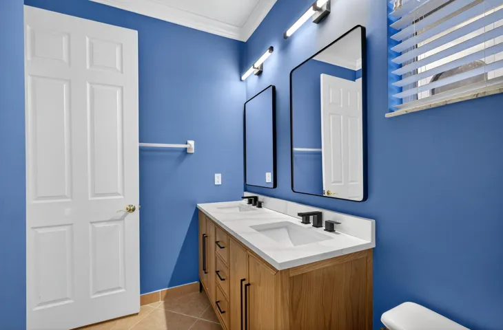 1st Floor Full Bath
