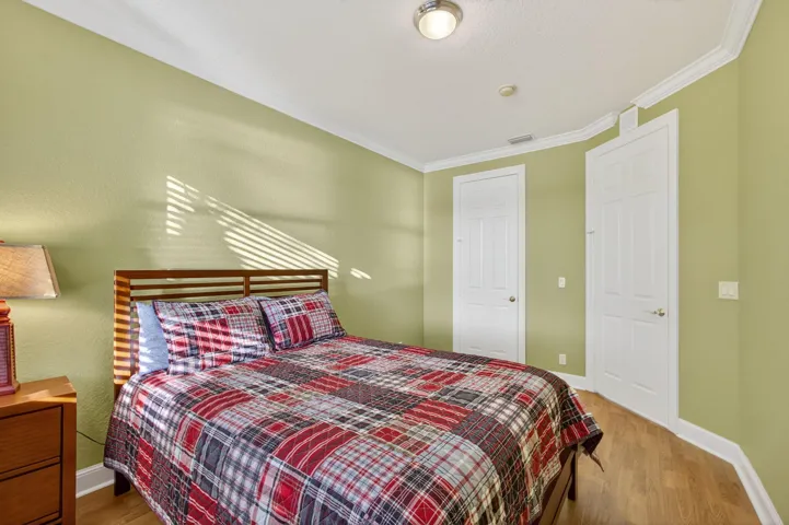 1st Floor Guest Bedroom