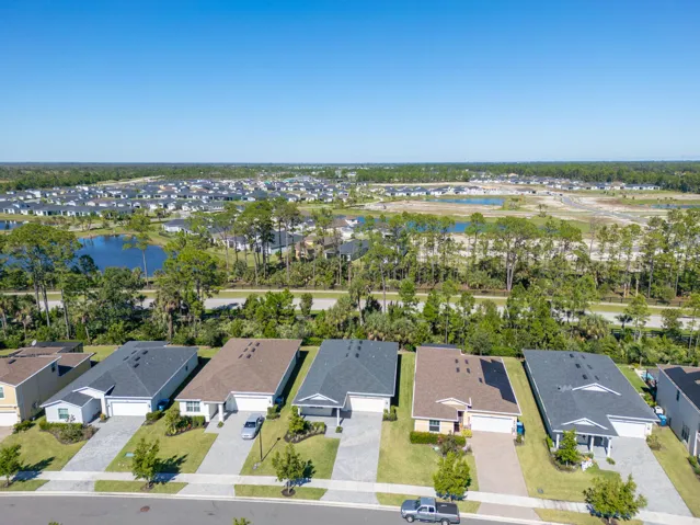 460 Veridian Cir NW, Palm Bay, FL 32907-