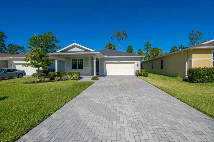 460 Veridian Cir NW, Palm Bay, FL 32907-