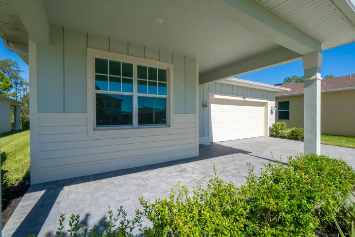460 Veridian Cir NW, Palm Bay, FL 32907-