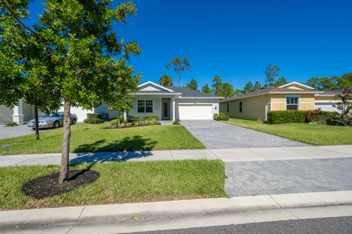 460 Veridian Cir