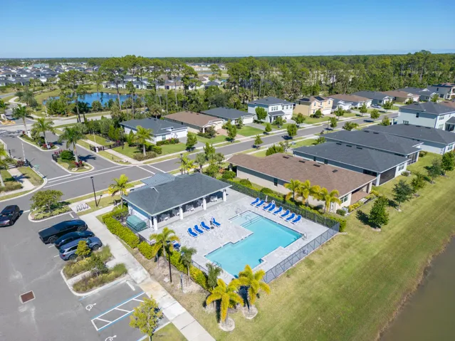 460 Veridian Cir NW, Palm Bay, FL 32907-