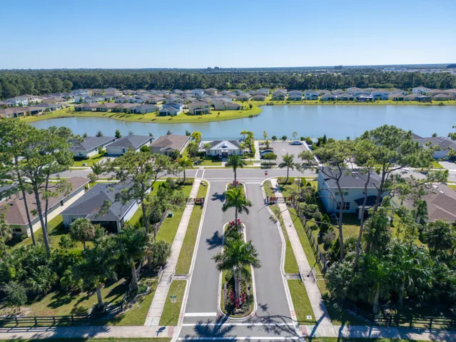 460 Veridian Cir NW, Palm Bay, FL 32907-