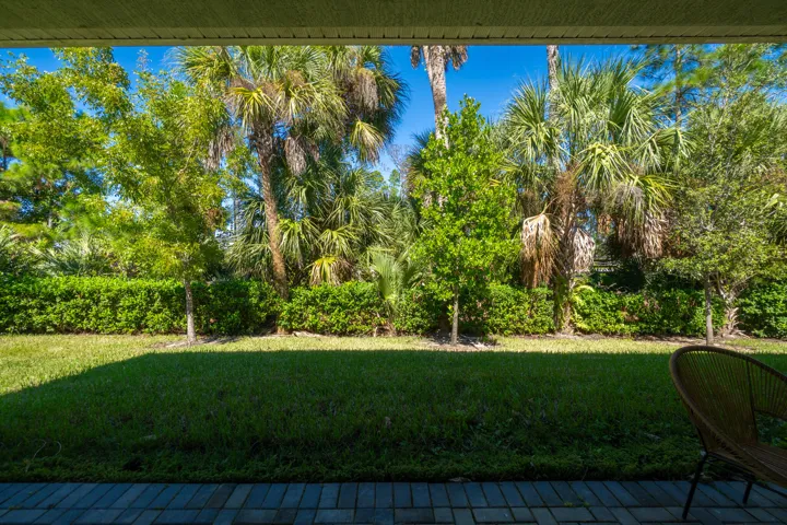460 Veridian Cir NW, Palm Bay, FL 32907-