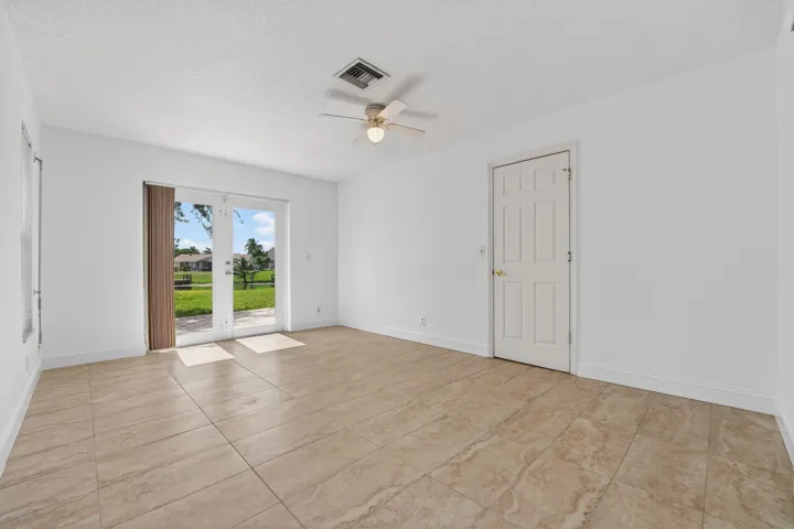 Master Bedroom - 10