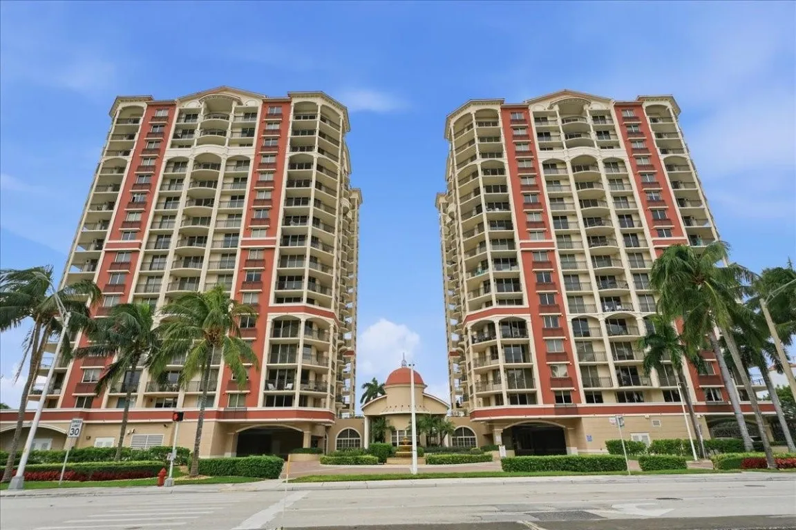157 Families living in harmony & luxury.