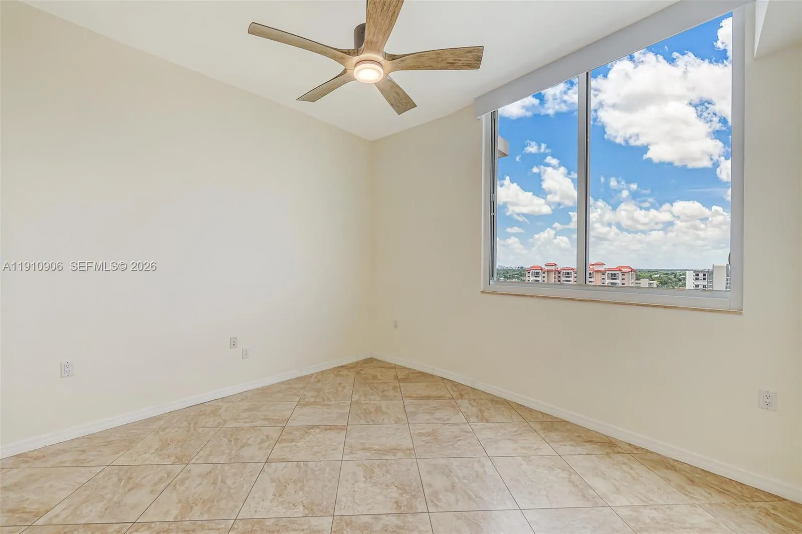 Third Bedroom Wast Side