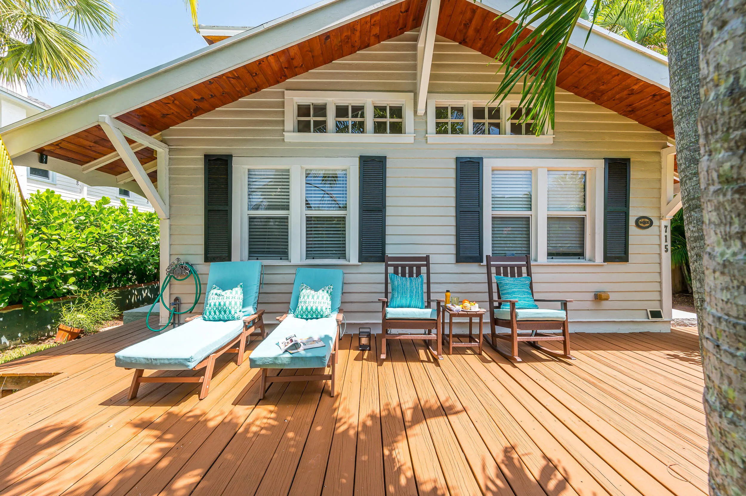 Large Entry Porch