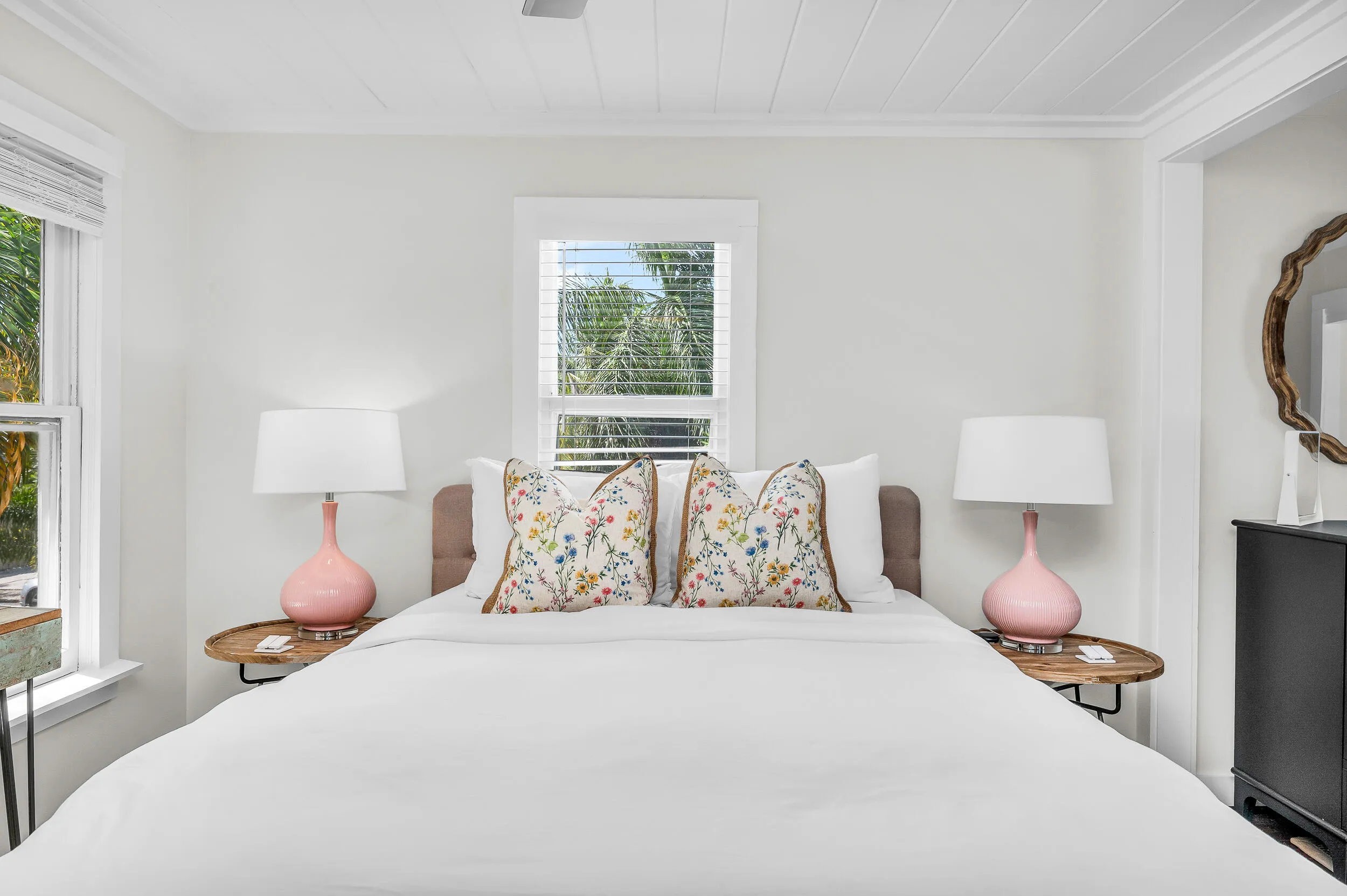 Upstairs Main Bedroom