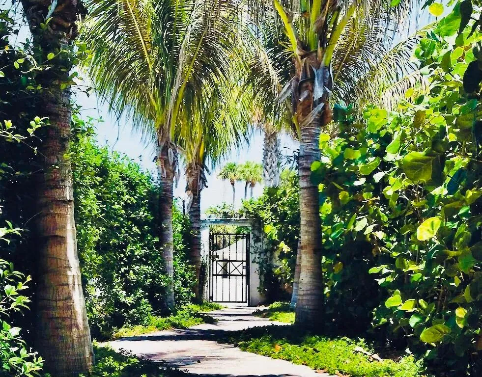 Private Pathway towards Beach