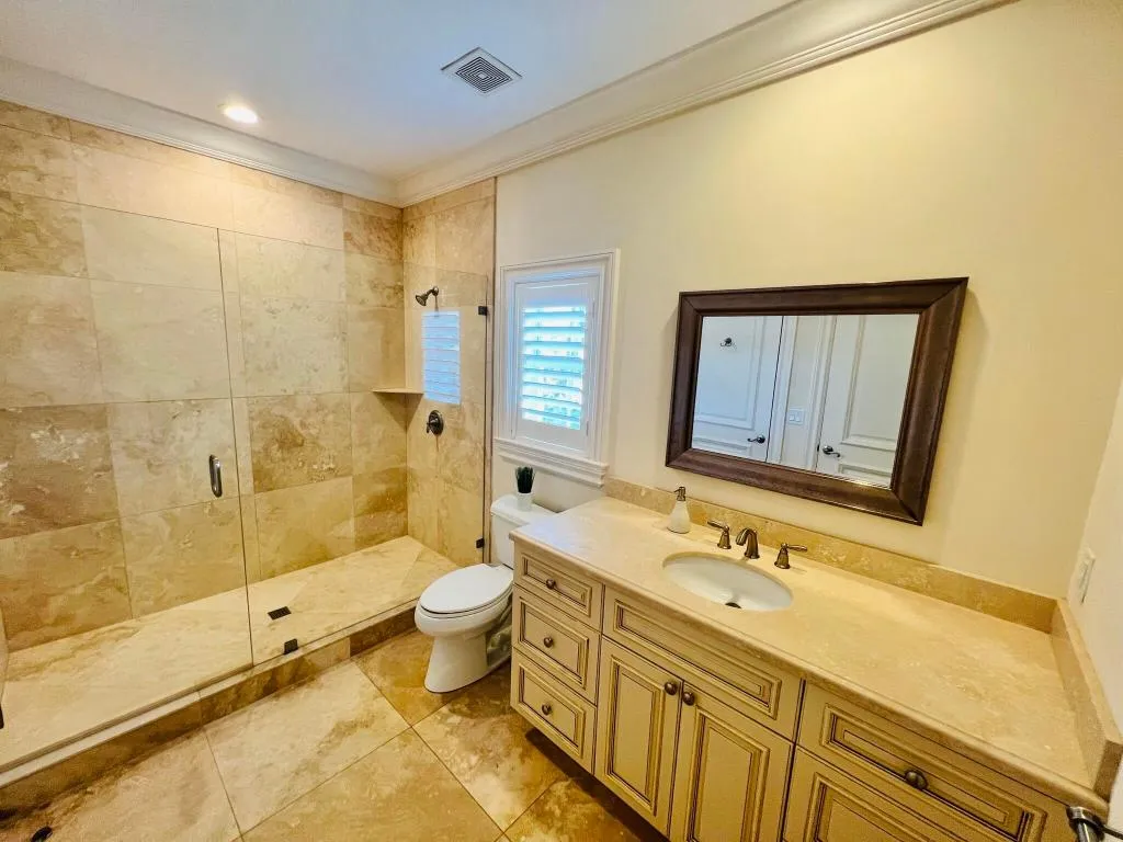 GUEST HOUSE BATH