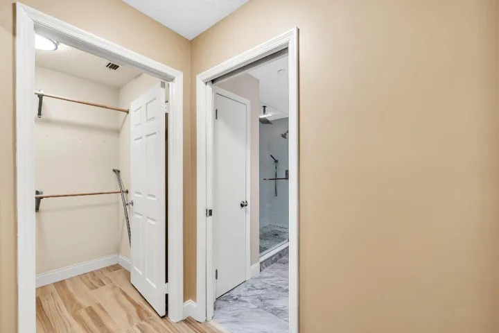 11 Primary Suite (5)
