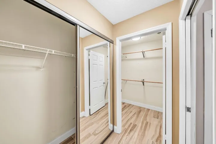 11 Primary Suite (4)