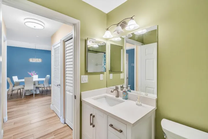 17 Guest Bathroom (2)