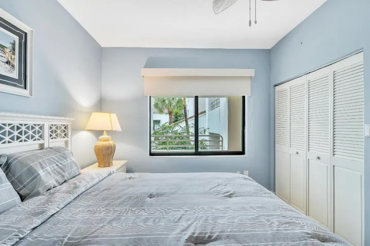 15 Guest Bedroom (3)