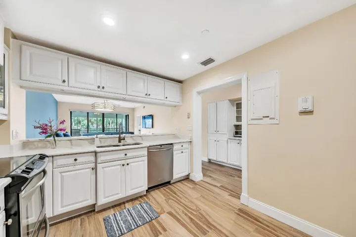 4 Kitchen (5)