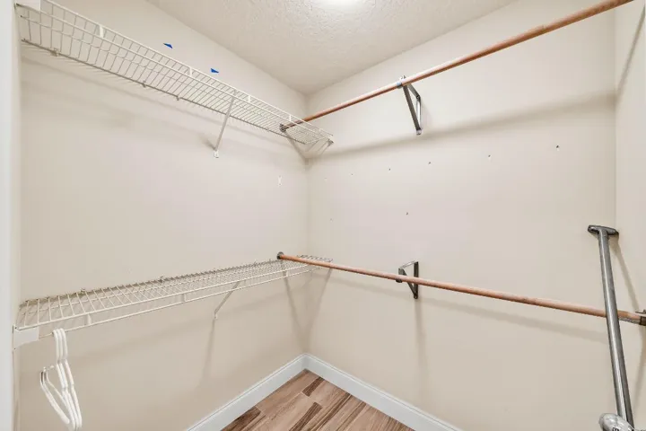 11 Primary Suite (6)