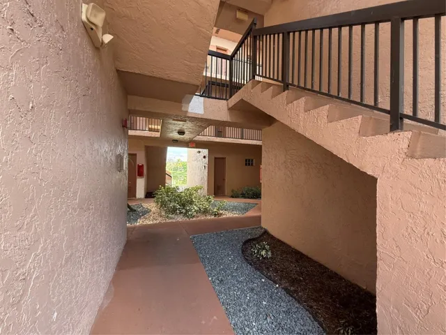 2ND FLOOR UNIT.