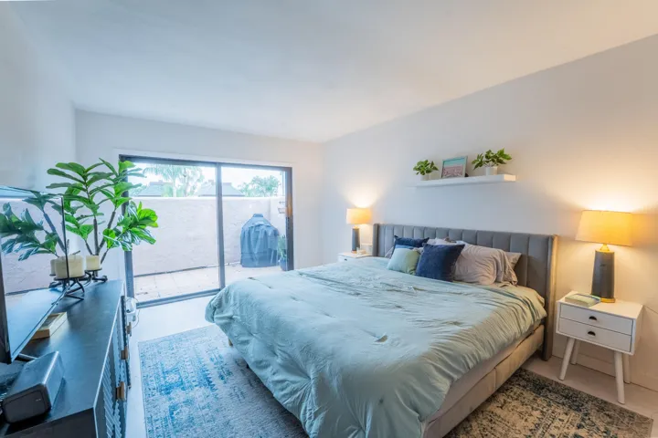 3512-Sandpiper-Court-0006a-DownstairsBed