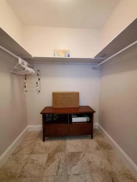 walk in closet