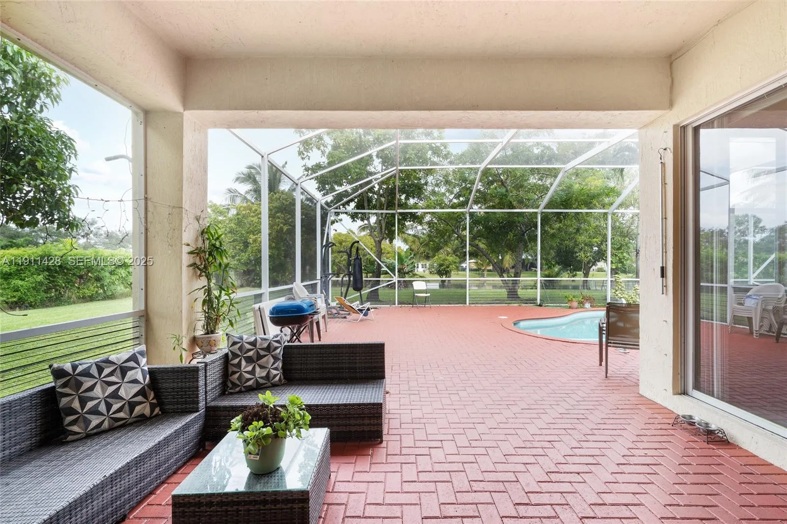 Property photo 32