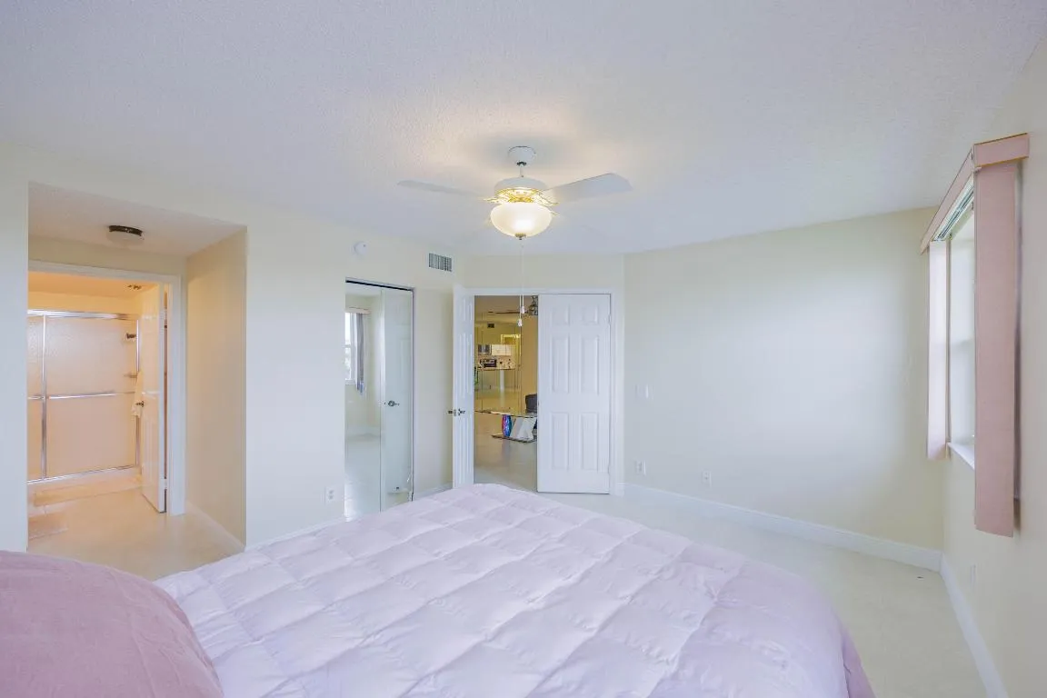 PT7A3079-HDR