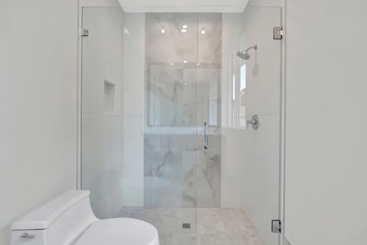 Guest Bath 3