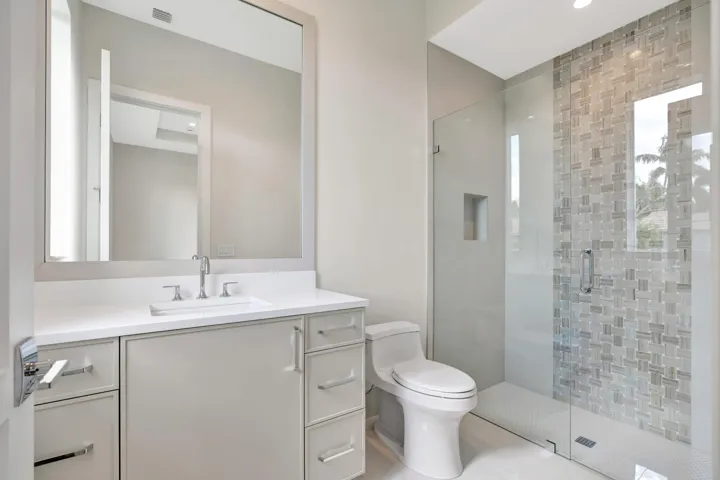 Guest Bath 2