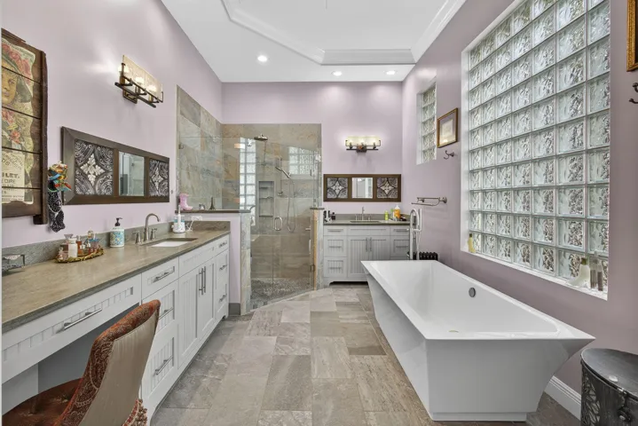 Primary bath