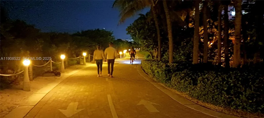 BEACHWALK