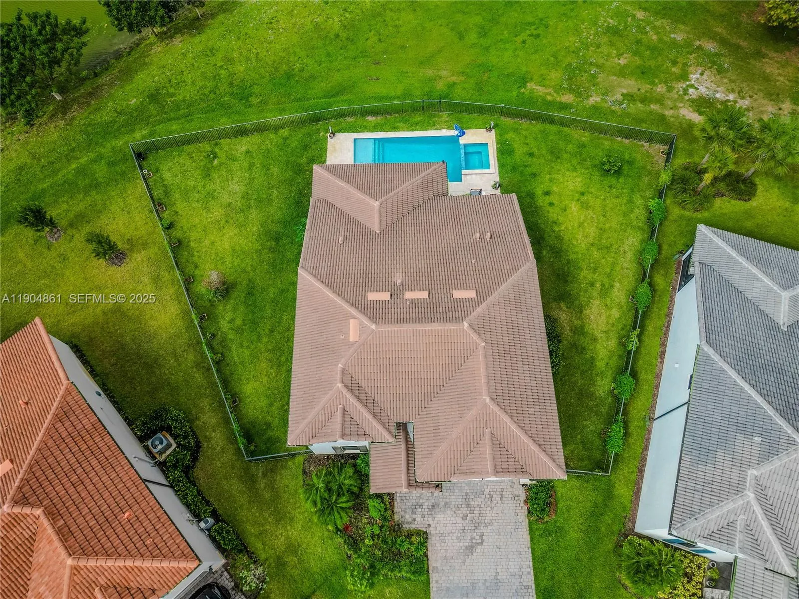 Property photo 38
