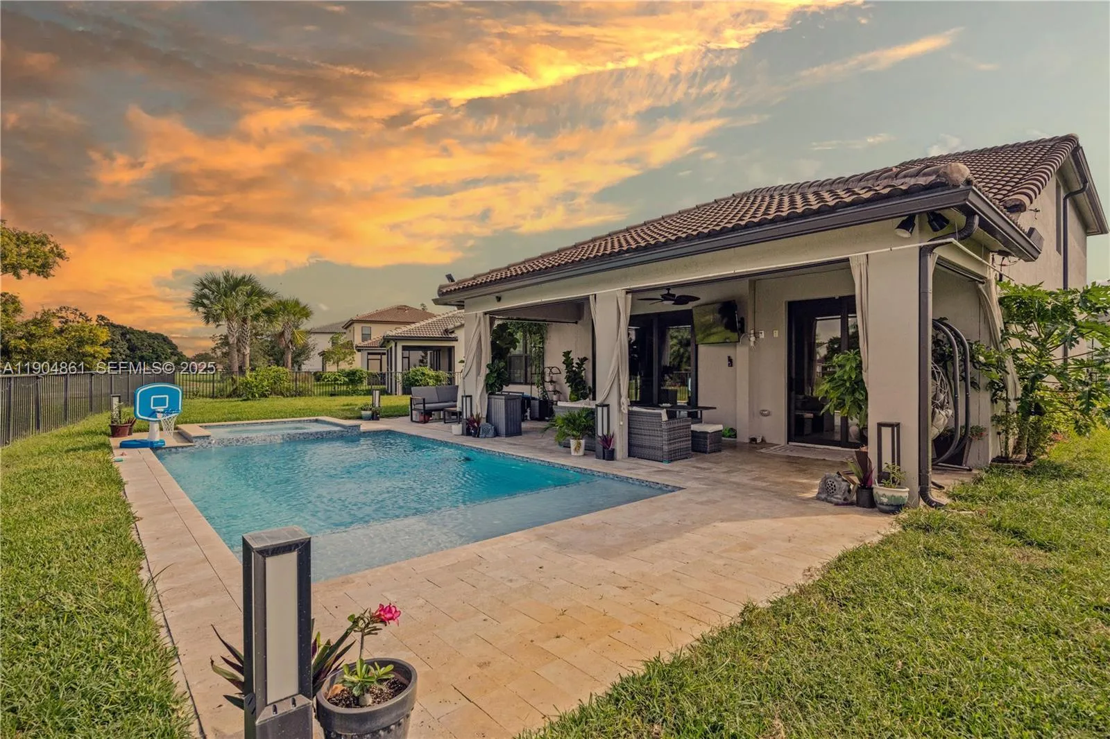 Property photo 8