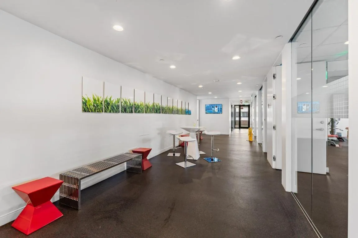 WIFI LOUNGE