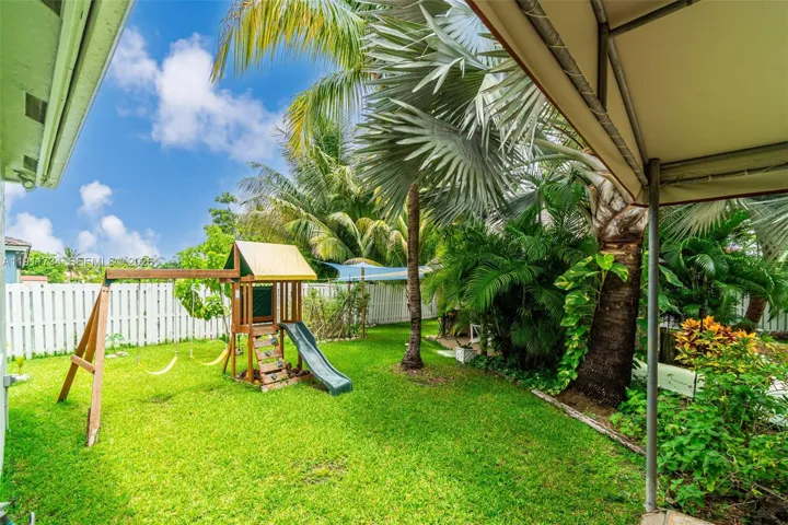 Yard View 4