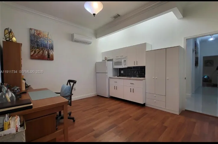fourth bedroom/office, picture 2