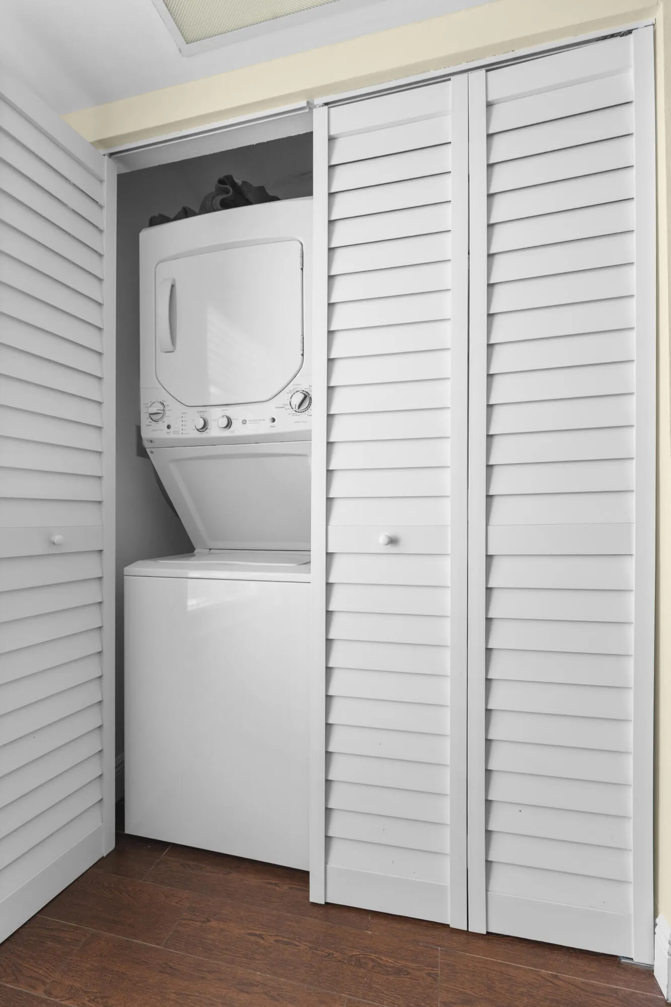 Washer & Dryer